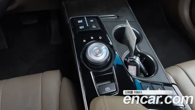 Kia K8 Hybrid — Фото автомобиля 9
