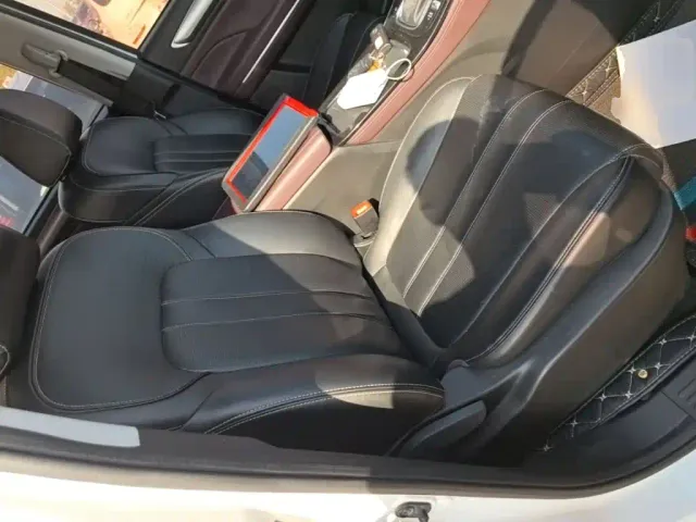 GAC Trumpchi M6 — Фото автомобиля 24