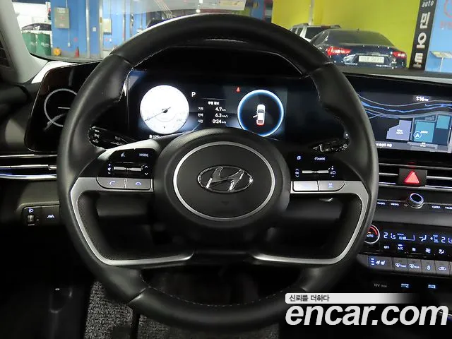 Hyundai Avante CN7 — Фото автомобиля 8