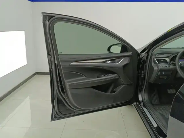 Buick LaCrosse — Фото автомобиля 7