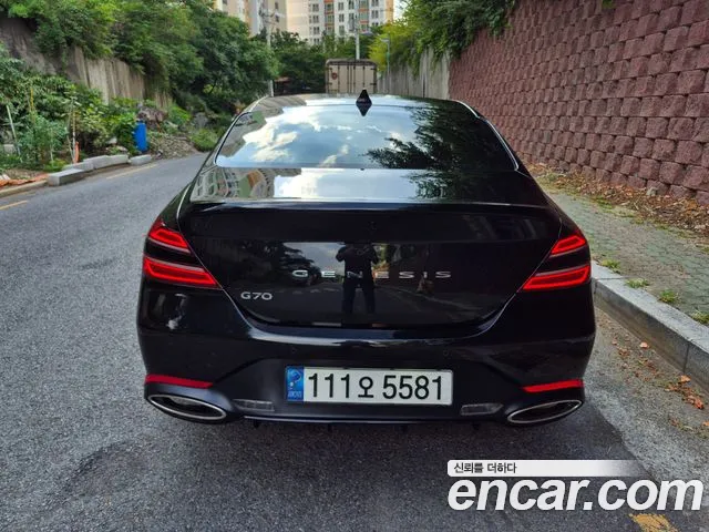 Genesis G70 Новый G70 Бензин 3.3T 2WD — Фото автомобиля 4
