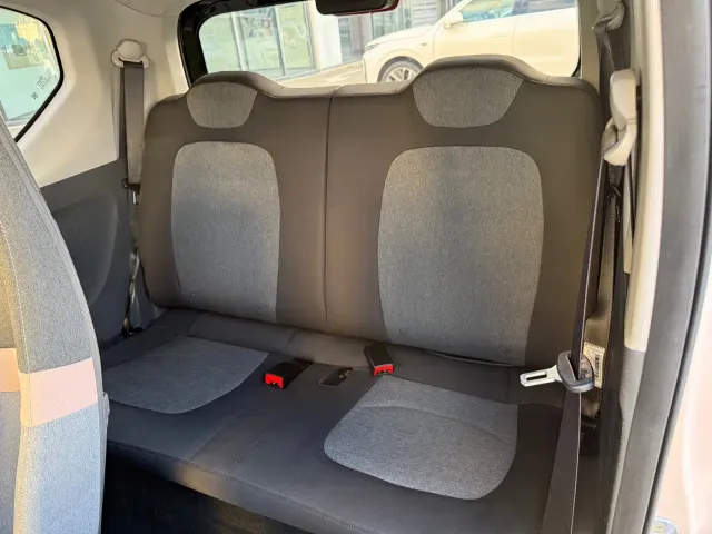Wuling Motors Hongguang MINIEV 2022 Macaron Color Edition (LFP) — Фото автомобиля 7