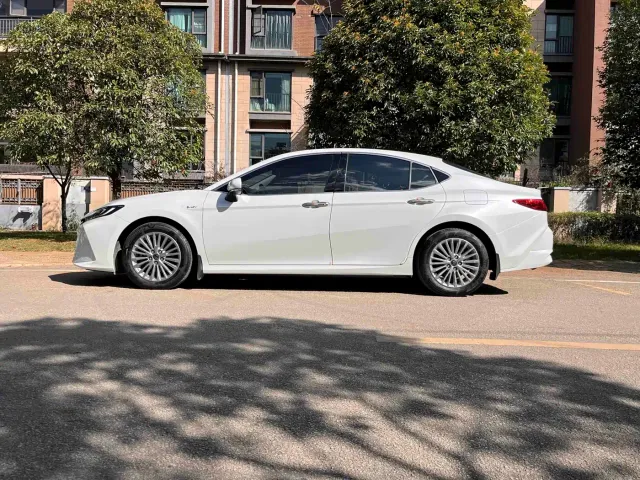 Toyota Camry — Фото автомобиля 5