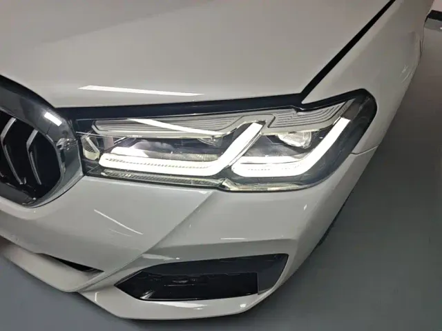 BMW 5 Series — Фото автомобиля 23