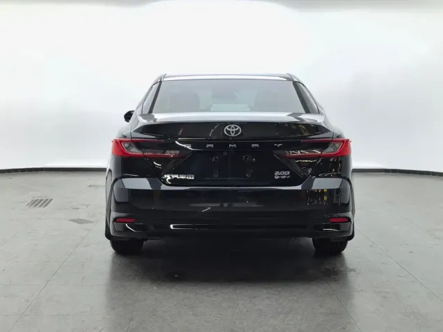 Toyota Camry — Фото автомобиля 5