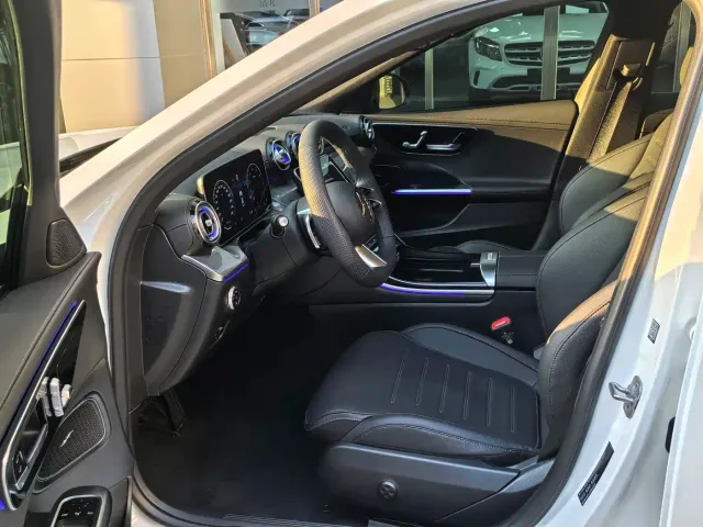 Mercedes-Benz C-Class — Фото автомобиля 6
