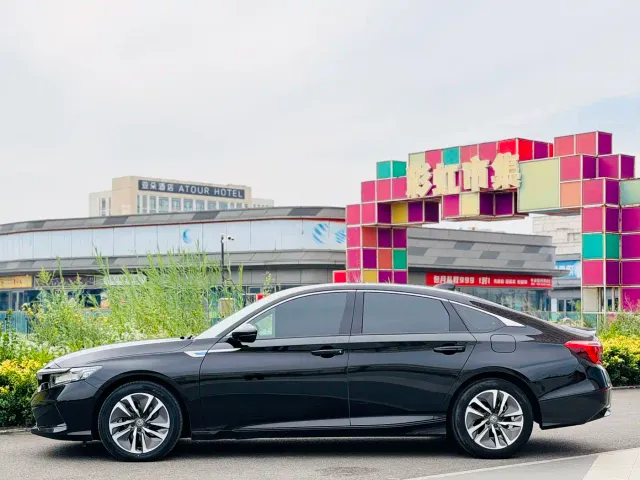 Honda Inspire — Фото автомобиля 3