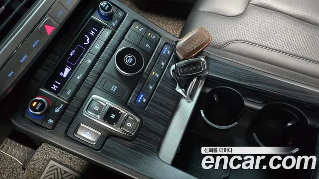 Hyundai Palisade Palisade Дизель 2.2 2WD — Фото автомобиля 9