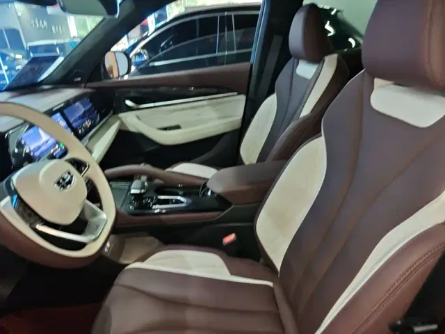 Geely Xingyue L — Фото автомобиля 14