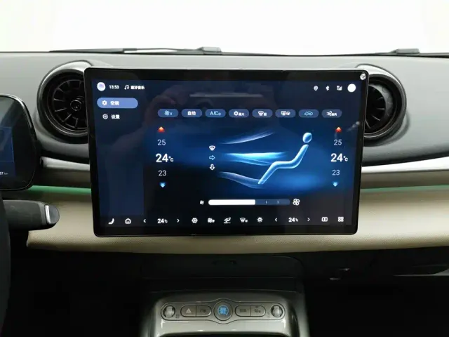 BYD Dolphin — Фото автомобиля 12