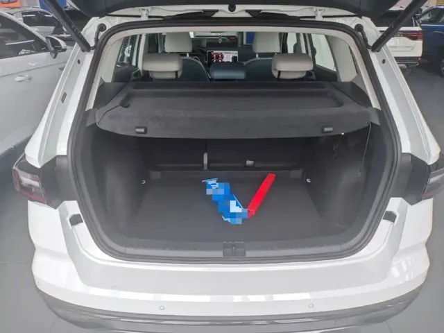 Volkswagen Tharu — Фото автомобиля 18