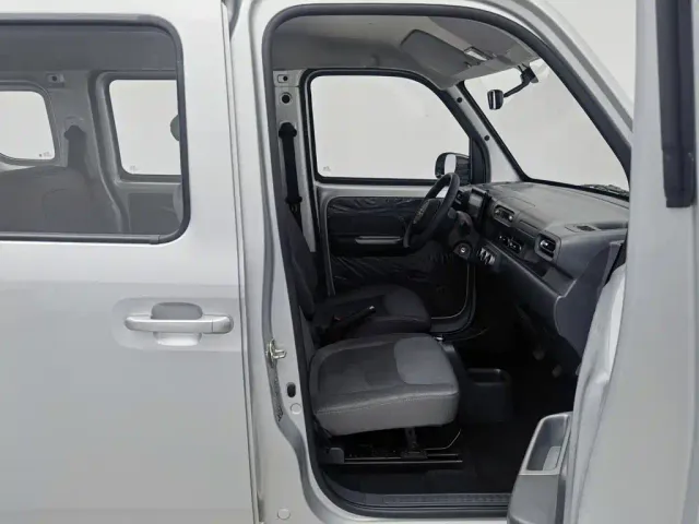 Wuling Zhiguang NEV — Фото автомобиля 23