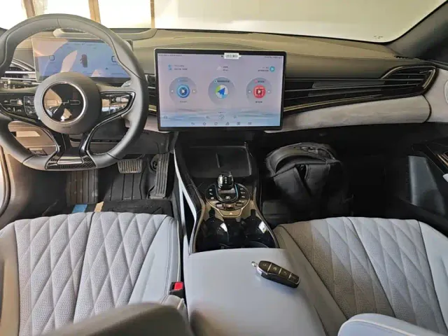BYD Seal — Фото автомобиля 12