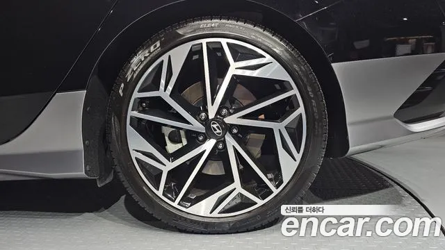 Hyundai Ioniq 6 — Фото автомобиля 6