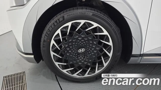 Hyundai Ioniq 5 — Фото автомобиля 5