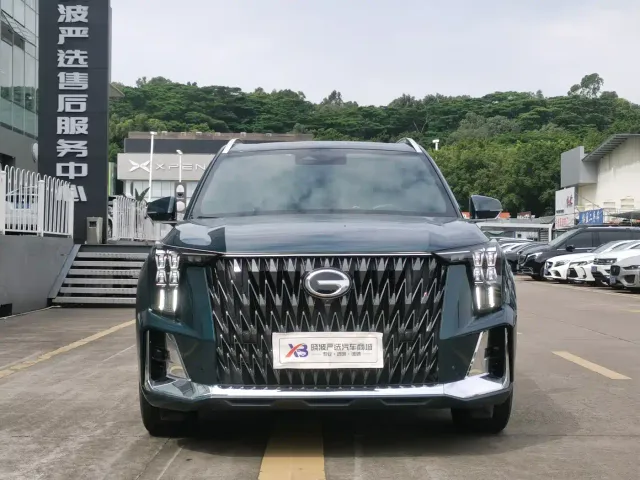 GAC Trumpchi GS8 — Фото автомобиля 2