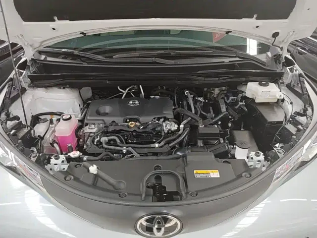 Toyota Sienna — Фото автомобиля 19