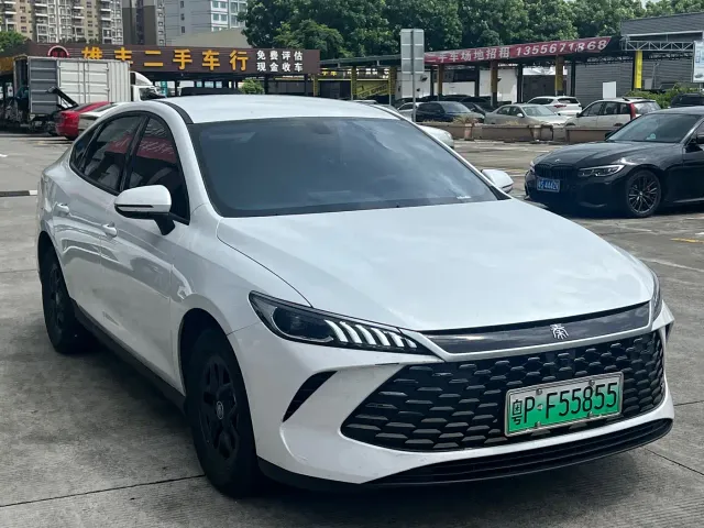 BYD Qin PLUS — Фото автомобиля 3