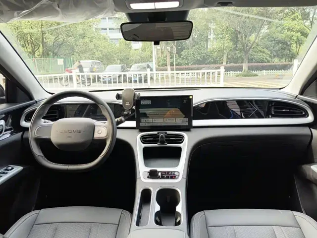 Geely Starry Wish — Фото автомобиля 11