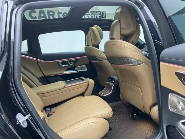 Mercedes-Benz E-Class — Фото автомобиля 19