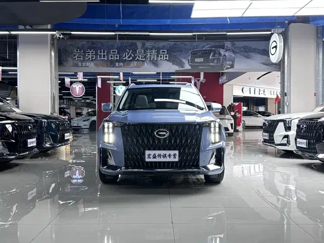 GAC Trumpchi GS8 — Фото автомобиля 4