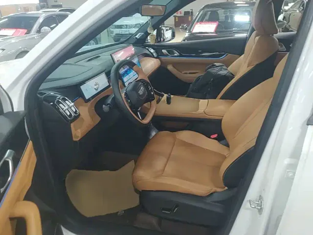 Geely Boyue L — Фото автомобиля 14