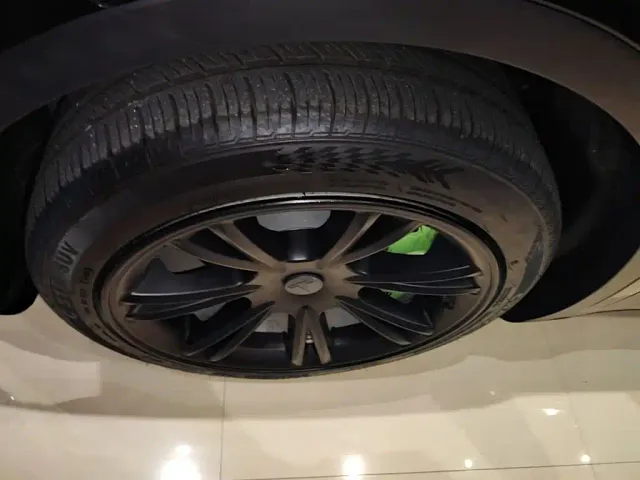 Tesla Model Y — Фото автомобиля 22