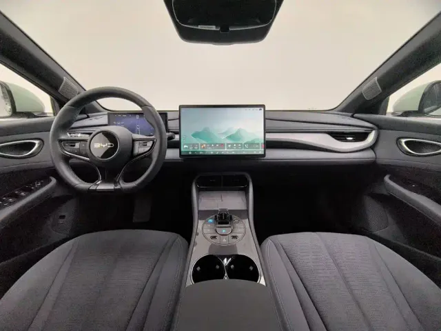 BYD Seal 06 GT — Фото автомобиля 5