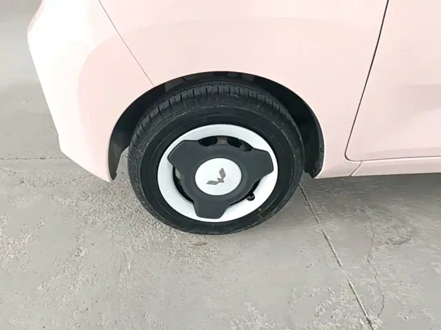 Wuling Hongguang Mini EV — Фото автомобиля 22