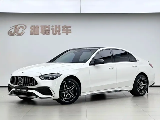 Фотография автомобиля — Mercedes-Benz C-Class