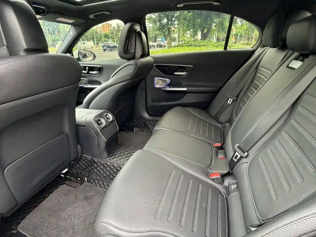 Mercedes-Benz C-Class — Фото автомобиля 7