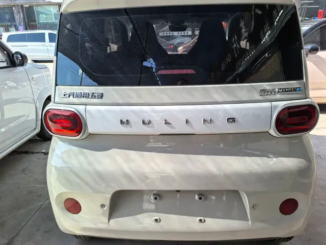 Wuling Hongguang Mini EV — Фото автомобиля 5