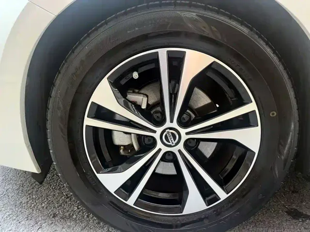 Nissan Sylphy — Фото автомобиля 6