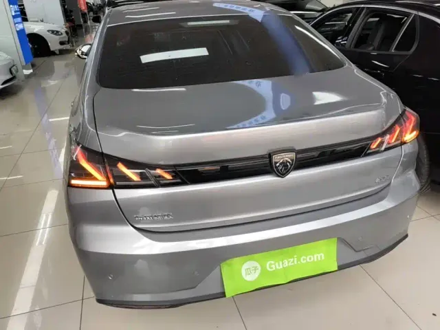 Peugeot 408 — Фото автомобиля 5