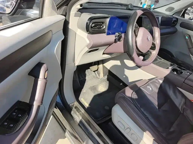 Leapmotor C11 — Фото автомобиля 15