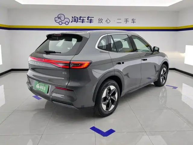 Geely Galaxy E5 — Фото автомобиля 3