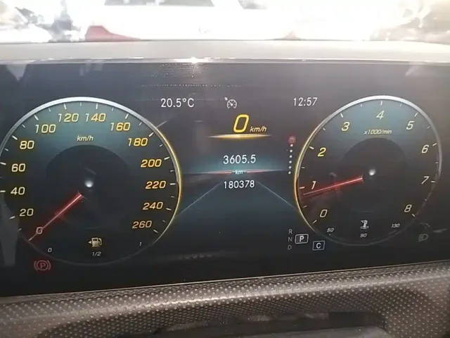 Mercedes-Benz A-Class — Фото автомобиля 11