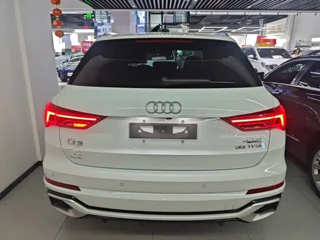 Audi Q3 — Фото автомобиля 5