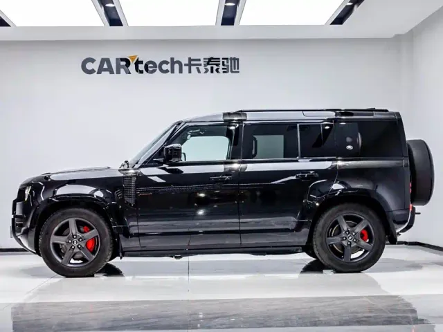 Land Rover Defender — Фото автомобиля 3