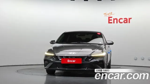 Hyundai Avante — Фото автомобиля 3
