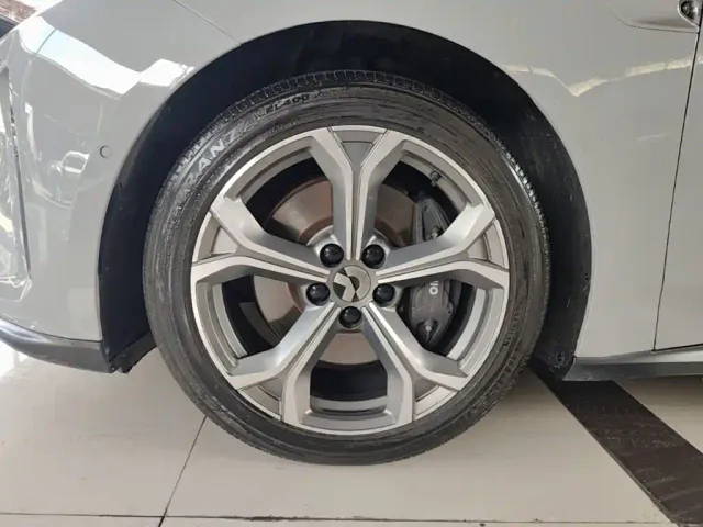 Nio ET5 Touring — Фото автомобиля 22