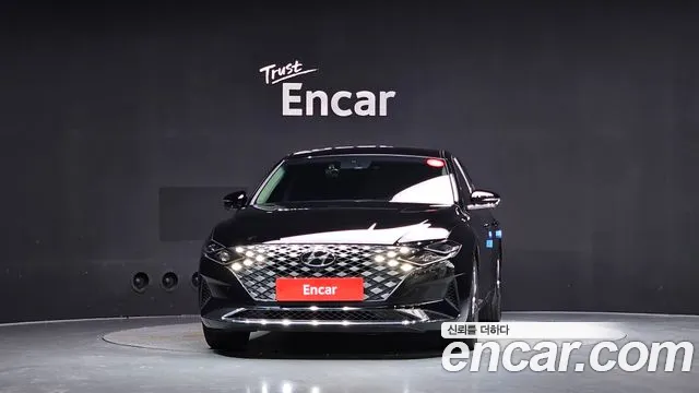 Hyundai Grandeur Grandeur (New) — Фото автомобиля 3
