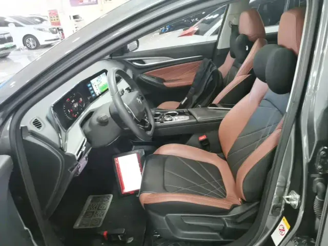 Changan Eado — Фото автомобиля 14