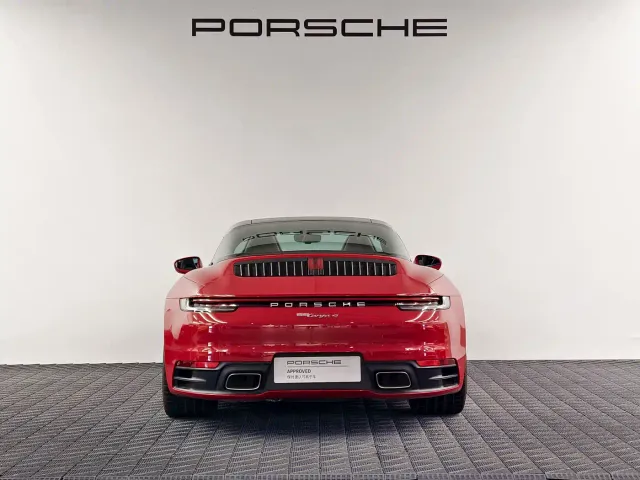 Porsche 911 — Фото автомобиля 2