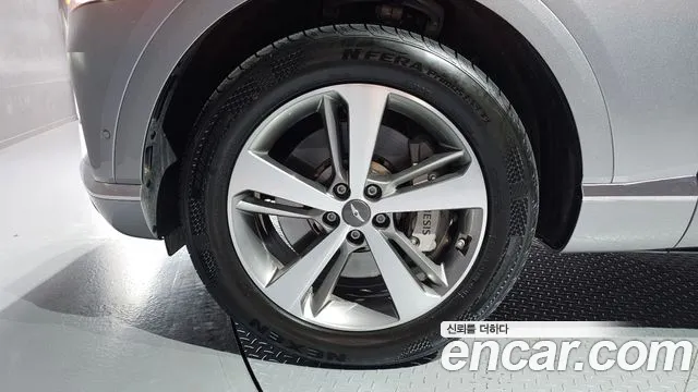 Genesis GV80 — Фото автомобиля 5