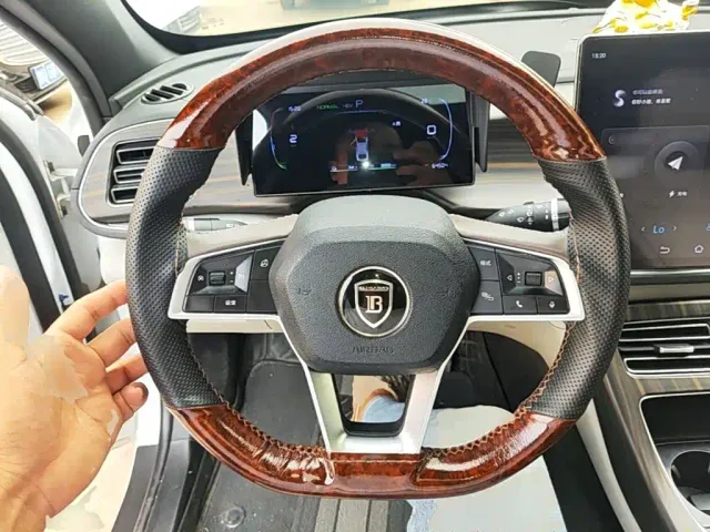 BYD Qin PLUS — Фото автомобиля 10