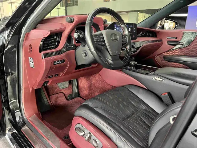 Lexus LS — Фото автомобиля 2