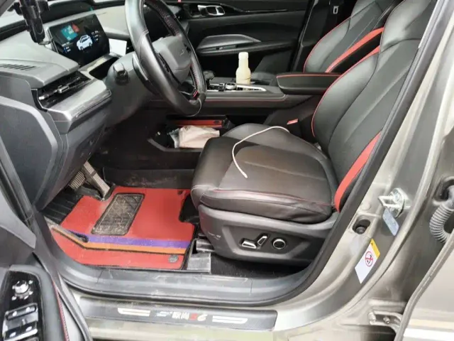 Changan Z6 — Фото автомобиля 7