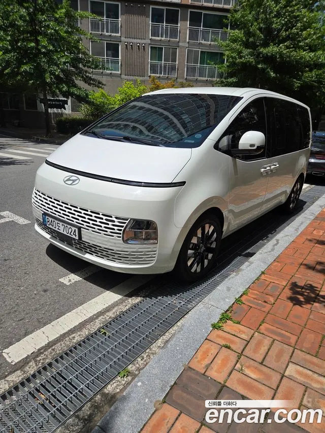 Hyundai Staria — Фото автомобиля 3