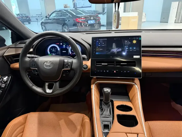 Toyota Avalon 2024 Model Hybrid 2.5L XLE Prestige Edition — Фото автомобиля 16